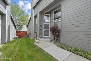 Photo #4: 260004608 Listing 