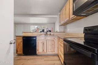 Photo #5: 260004798 Listing 