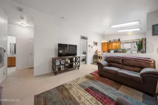 Photo #6: 260004819 Listing 