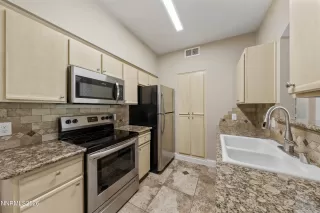 Photo #4: 260004844 Listing 