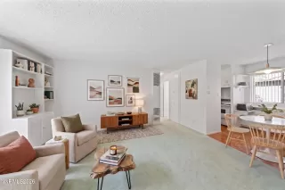 Photo #1: 260004867 Listing 