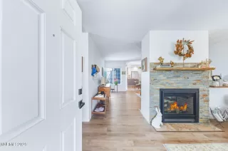 Photo #2: 260004944 Listing 