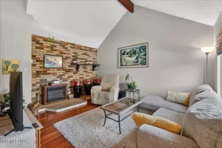 Photo #2: 260004999 Listing 