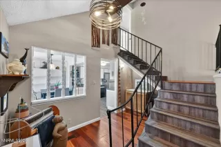 Photo #5: 260004999 Listing 