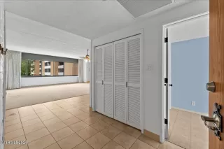 Photo #5: 260005027 Listing 