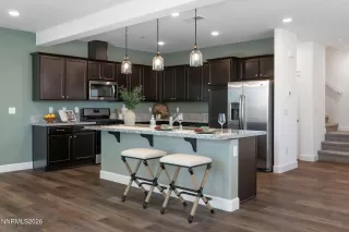 Photo #5: 260005045 Listing 