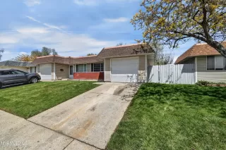 Photo #2: 260005090 Listing 