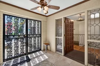 Photo #4: 260005126 Listing 