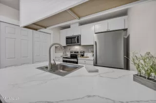 Photo #4: 260005149 Listing 