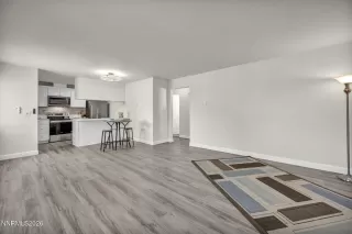 Photo #6: 260005149 Listing 