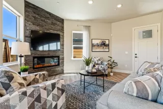 Photo #2: 260005157 Listing 