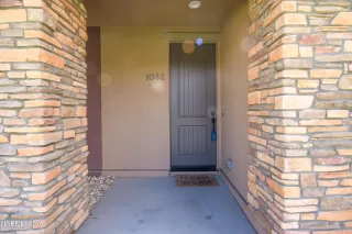 Photo #2: 260005191 Listing 