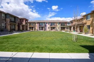 Photo #3: 260005191 Listing 