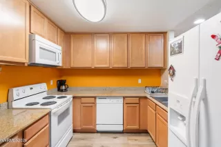 Photo #3: 260005208 Listing 