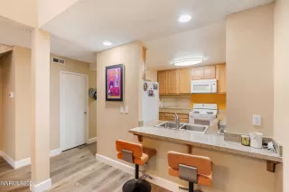 Photo #5: 260005208 Listing 