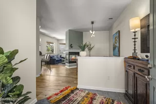 Photo #5: 260005219 Listing 