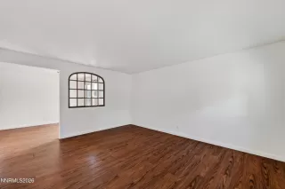 Photo #2: 260005244 Listing 