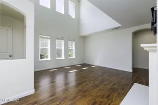 Photo #1: 260005250 Listing 