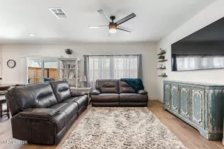 Photo #2: 260005263 Listing 