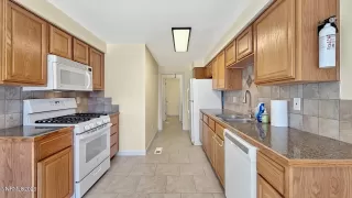 Photo #4: 260005271 Listing 