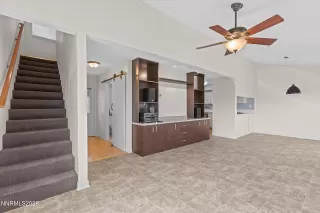 Photo #5: 260005350 Listing 