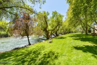 Photo #2: 260005375 Listing 