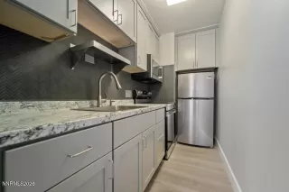 Photo #4: 260005381 Listing 