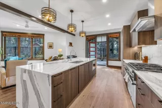 Photo #6: 260005436 Listing 
