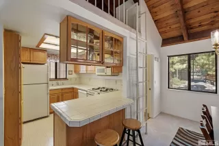 Photo #5: 260005645 Listing 