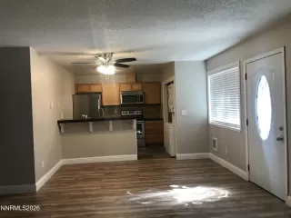 Photo #5: 260005677 Listing 