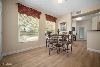 Photo #2: 260005678 Listing 
