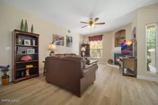 Photo #4: 260005678 Listing 