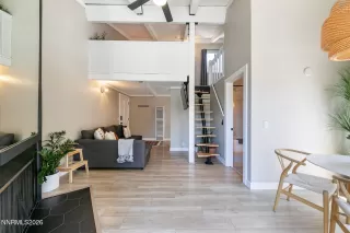 Photo #5: 260005716 Listing 