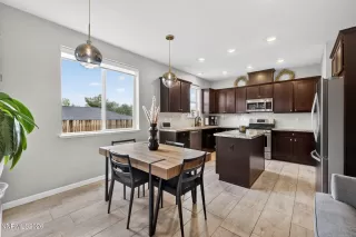 Photo #4: 260005735 Listing 
