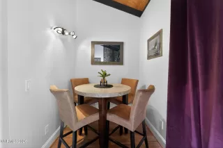 Photo #6: 260005836 Listing