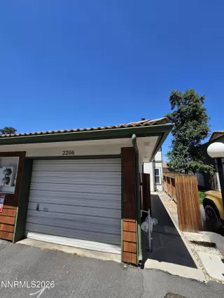 Photo #6: 260005848 Listing