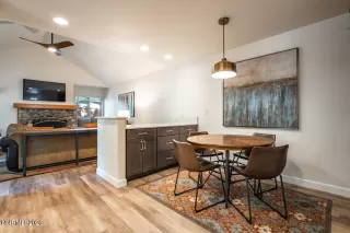 Photo #6: 260005857 Listing 