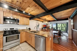 Photo #1: 260005891 Listing 