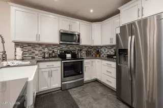 Photo #6: 260005910 Listing 