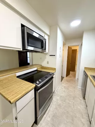 Photo #6: 260005961 Listing 