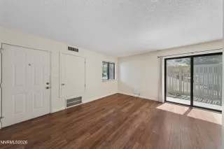 Photo #4: 260005971 Listing 