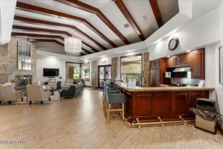 Photo #6: 260005975 Listing 