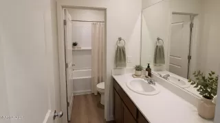 Photo #5: 260005981 Listing 