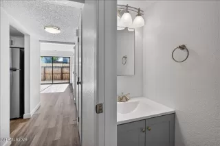 Photo #6: 260006033 Listing