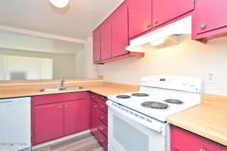 Photo #1: 260006069 Listing