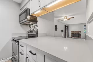 Photo #2: 260006083 Listing 