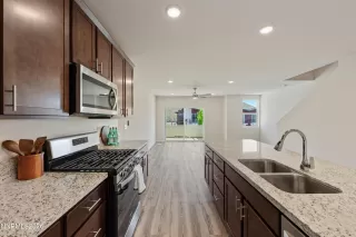 Photo #1: 260006124 Listing 