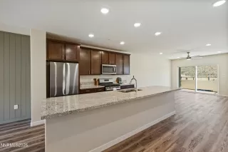 Photo #2: 260006124 Listing 