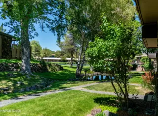 Photo #2: 260006163 Listing 