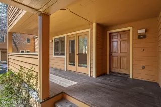 Photo #1: 260006211 Listing 